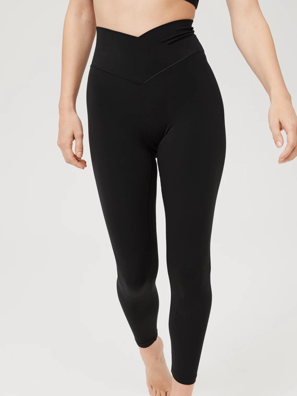 Offline By Aerie Real Me High Waisted Crossover Legging Size Large